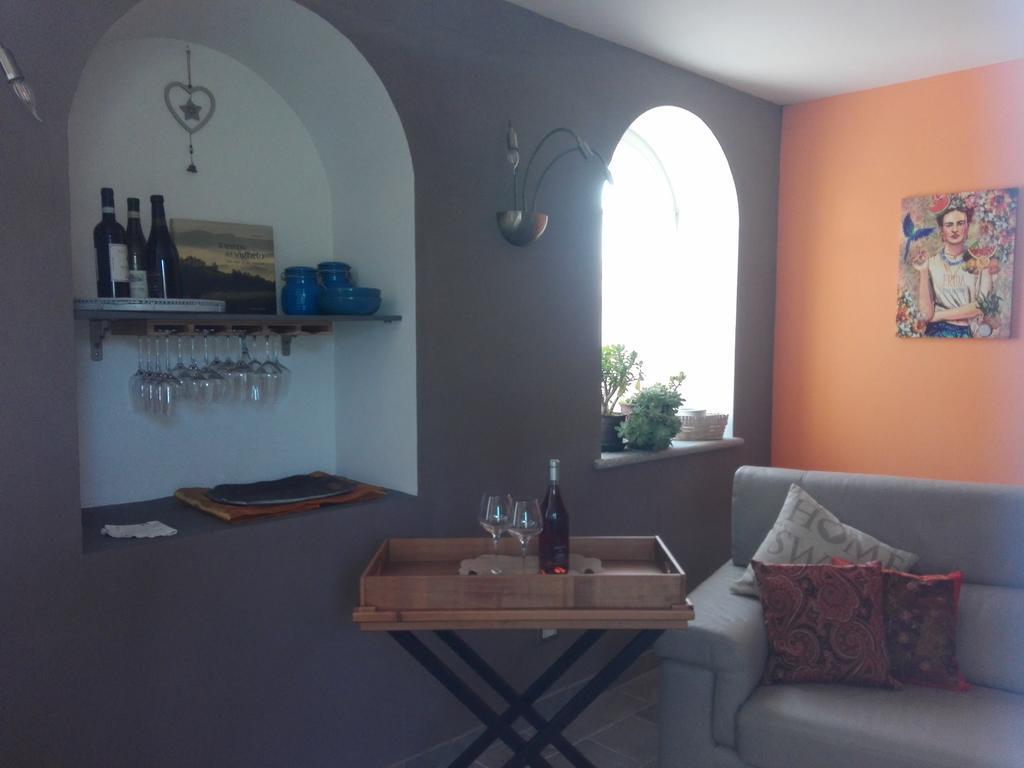 Casa Badinot Guest House Diano d'Alba Bagian luar foto