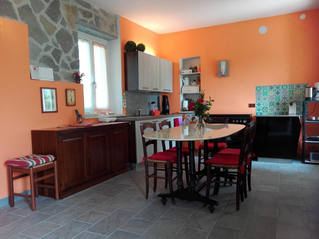 Casa Badinot Guest House Diano d'Alba Bagian luar foto