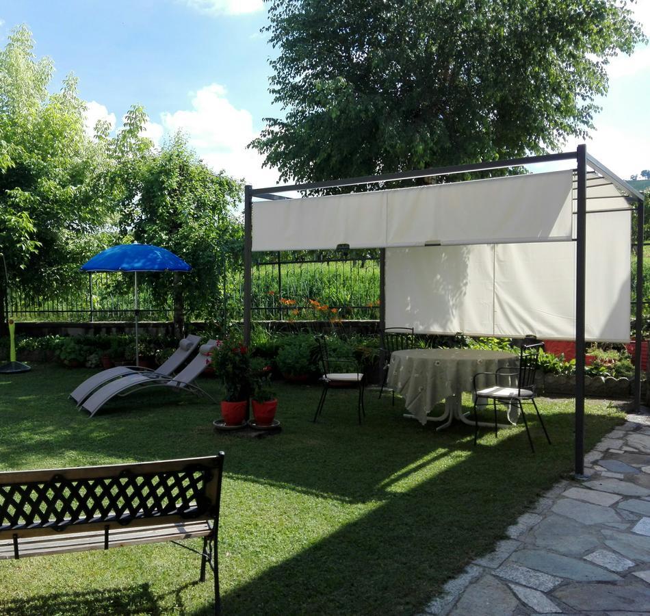 Casa Badinot Guest House Diano d'Alba Bagian luar foto